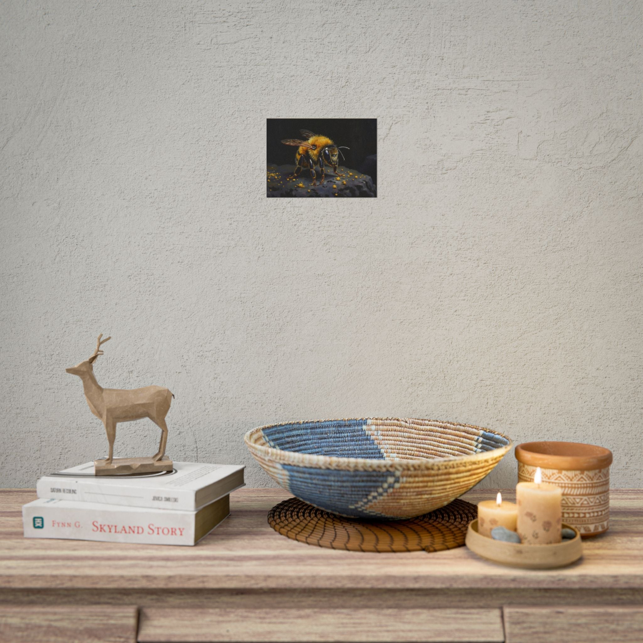 Bumblebee Close-Up Poster — Realistic Insect Wall Art (Rolled Poster)